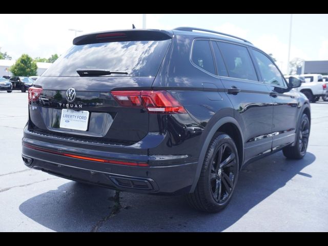 2023 Volkswagen Tiguan SE R-Line Black