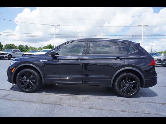 2023 Volkswagen Tiguan SE R-Line Black