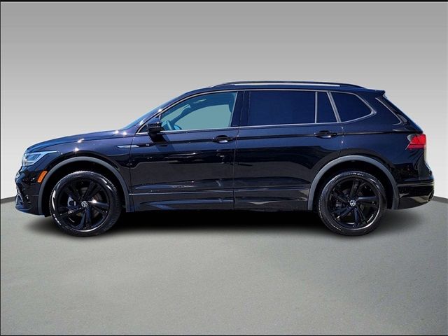 2023 Volkswagen Tiguan SE R-Line Black