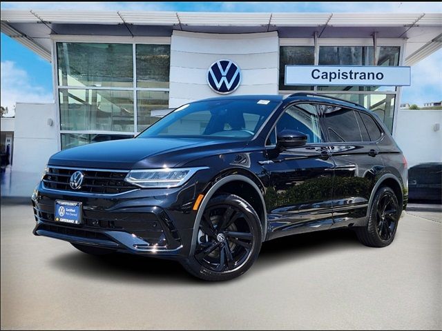 2023 Volkswagen Tiguan SE R-Line Black