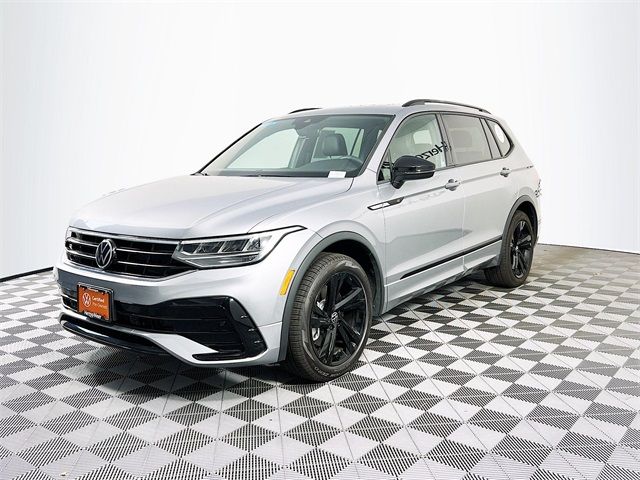 2023 Volkswagen Tiguan SE R-Line Black