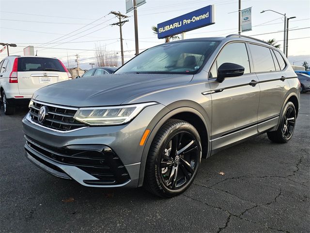 2023 Volkswagen Tiguan SE R-Line Black