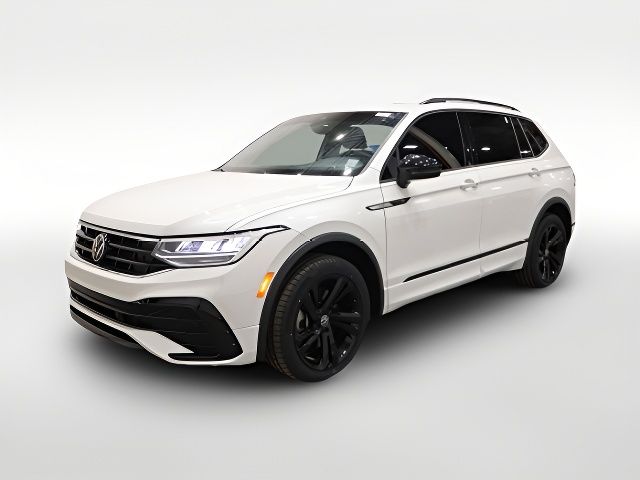 2023 Volkswagen Tiguan SE R-Line Black