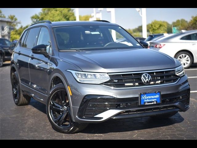 2023 Volkswagen Tiguan SE R-Line Black