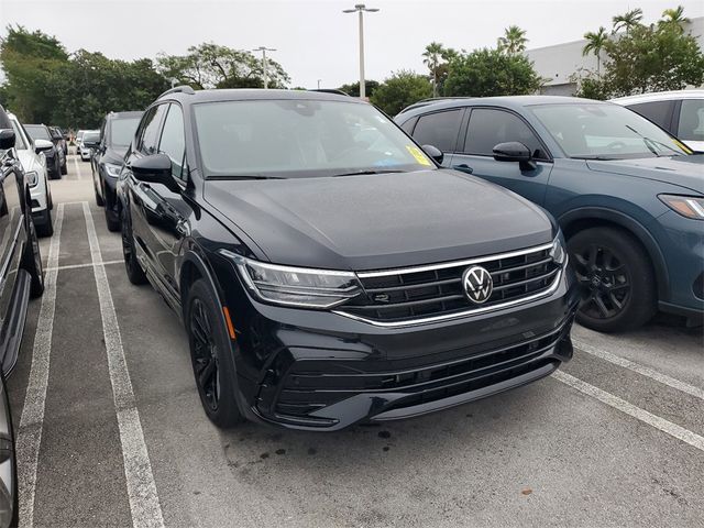 2023 Volkswagen Tiguan SE R-Line Black