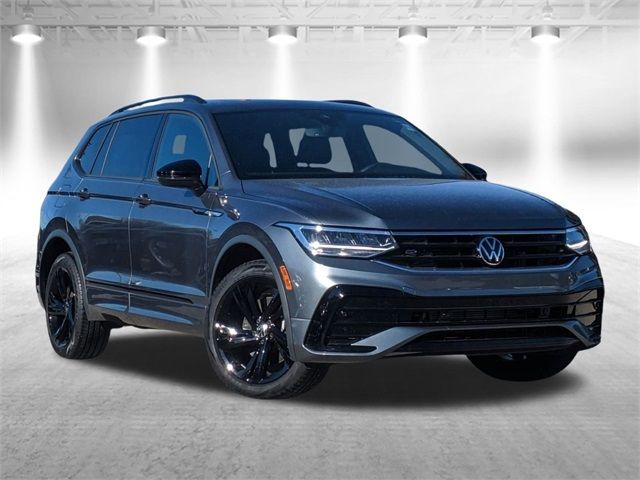 2023 Volkswagen Tiguan SE R-Line Black