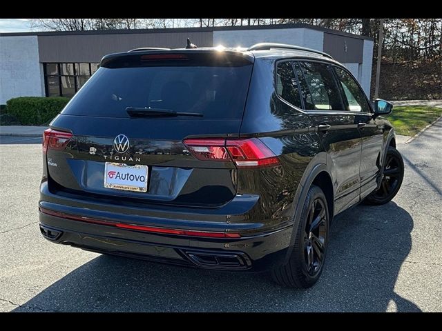 2023 Volkswagen Tiguan SE R-Line Black