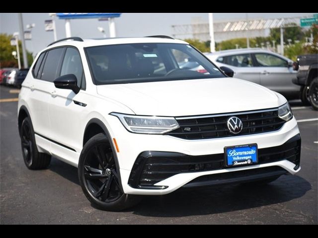 2023 Volkswagen Tiguan SE R-Line Black