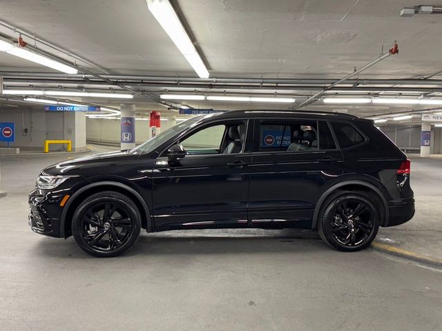 2023 Volkswagen Tiguan SE R-Line Black