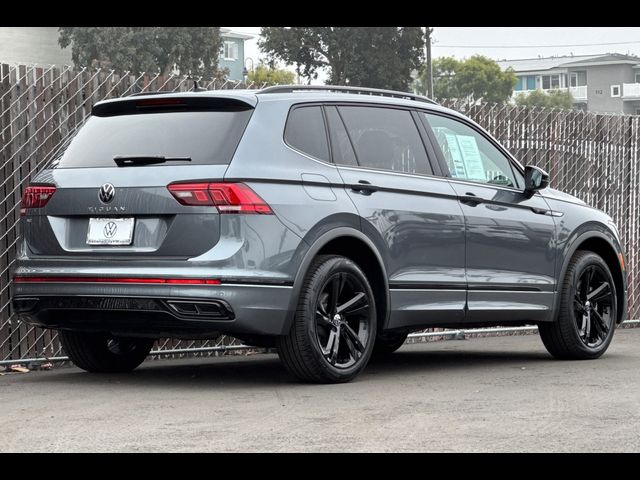 2023 Volkswagen Tiguan SE R-Line Black