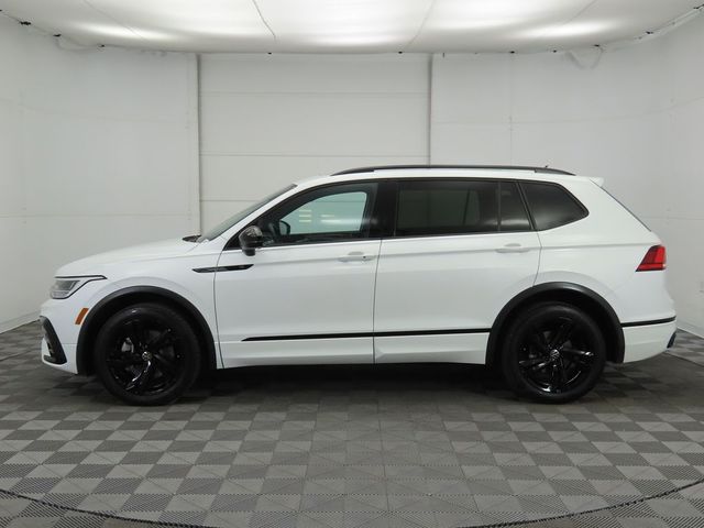 2023 Volkswagen Tiguan SE R-Line Black