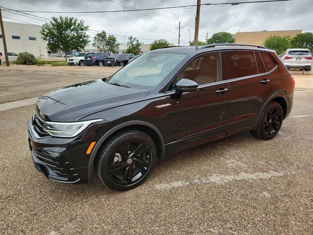 2023 Volkswagen Tiguan SE R-Line Black