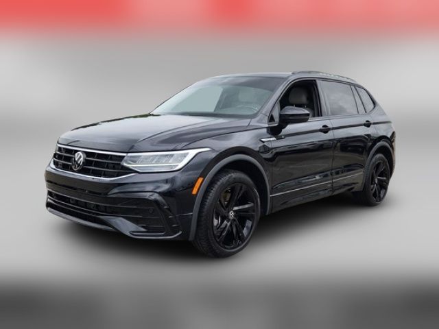 2023 Volkswagen Tiguan SE R-Line Black