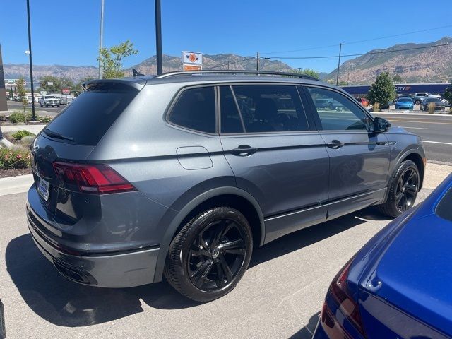 2023 Volkswagen Tiguan SE R-Line Black