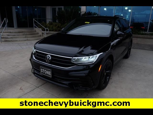 2023 Volkswagen Tiguan SE R-Line Black