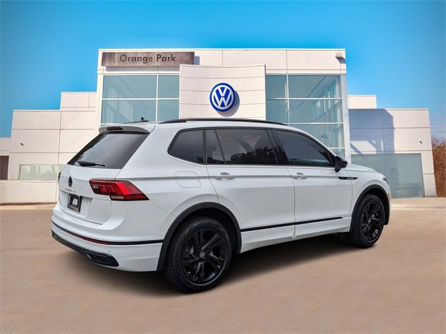 2023 Volkswagen Tiguan SE R-Line Black