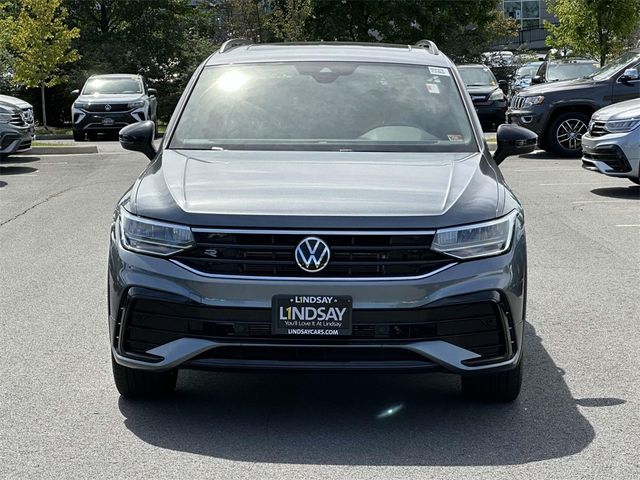 2023 Volkswagen Tiguan SE R-Line Black