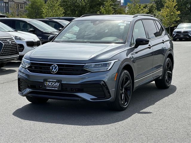 2023 Volkswagen Tiguan SE R-Line Black