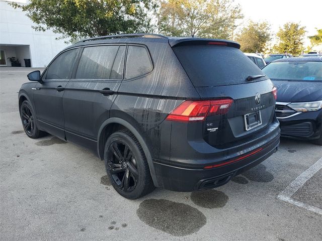 2023 Volkswagen Tiguan SE R-Line Black