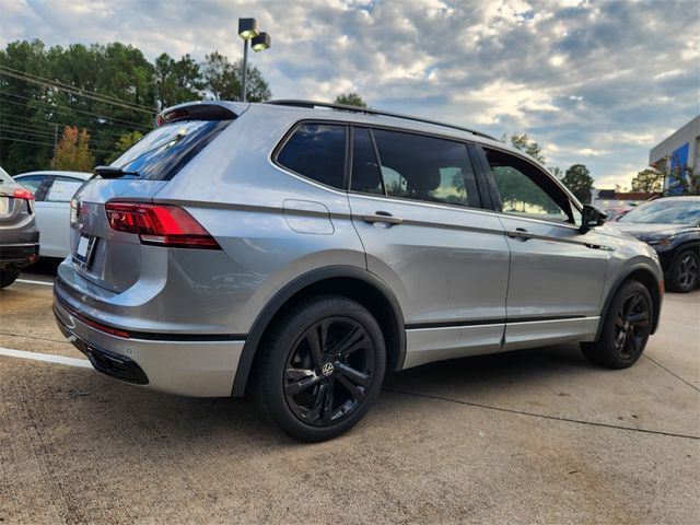 2023 Volkswagen Tiguan SE R-Line Black