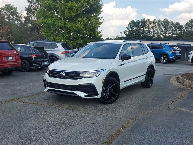 2023 Volkswagen Tiguan SE R-Line Black