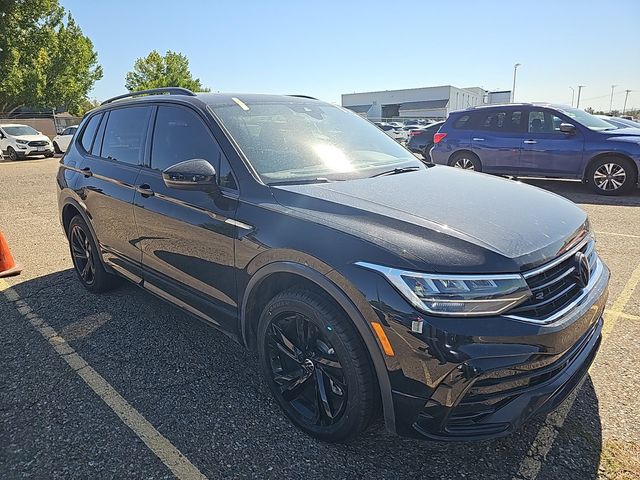 2023 Volkswagen Tiguan SE R-Line Black