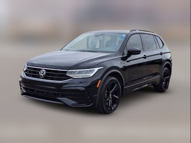 2023 Volkswagen Tiguan SE R-Line Black