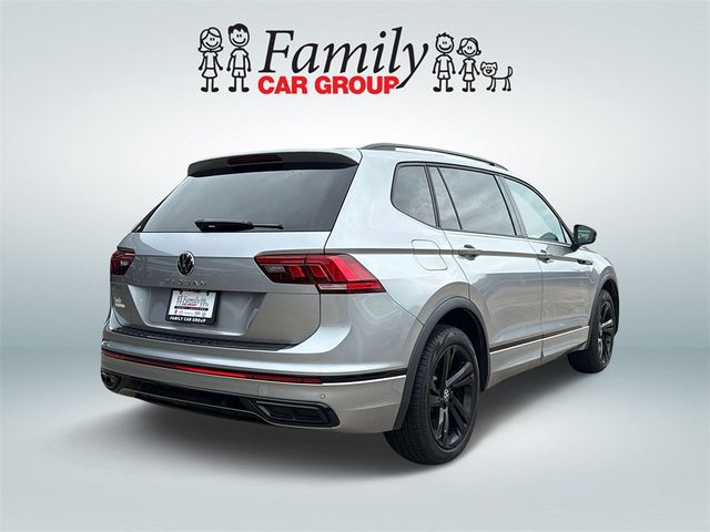 2023 Volkswagen Tiguan SE R-Line Black
