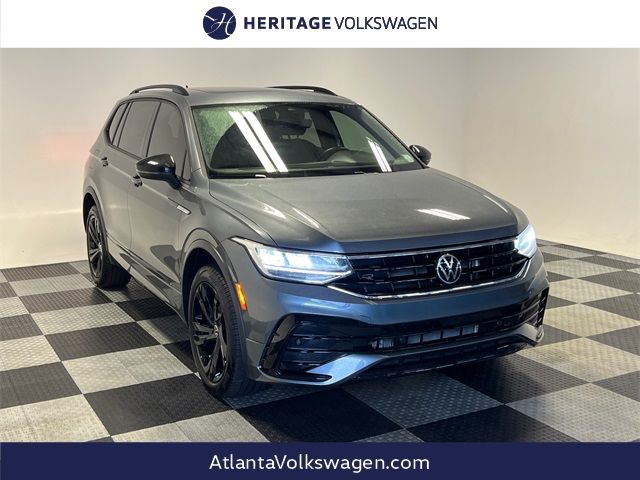 2023 Volkswagen Tiguan SE R-Line Black