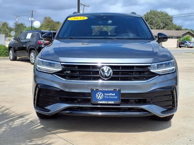 2023 Volkswagen Tiguan SE R-Line Black