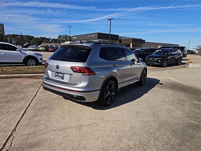 2023 Volkswagen Tiguan SE R-Line Black