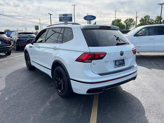 2023 Volkswagen Tiguan SE R-Line Black