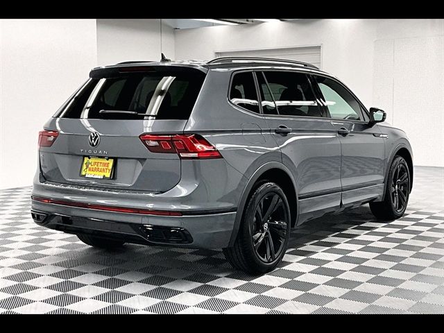 2023 Volkswagen Tiguan SE R-Line Black