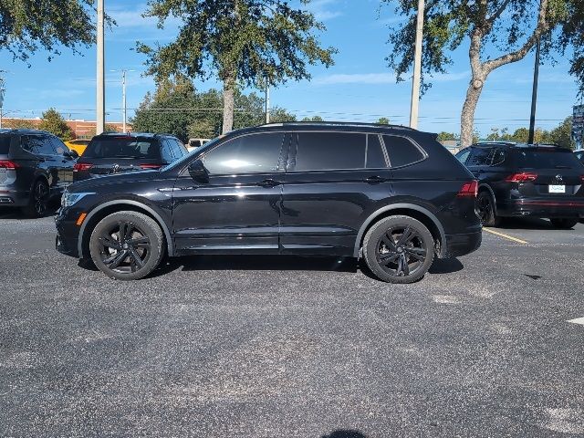 2023 Volkswagen Tiguan SE R-Line Black