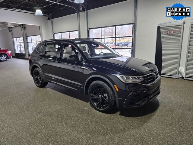 2023 Volkswagen Tiguan SE R-Line Black