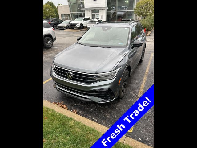 2023 Volkswagen Tiguan SE R-Line Black