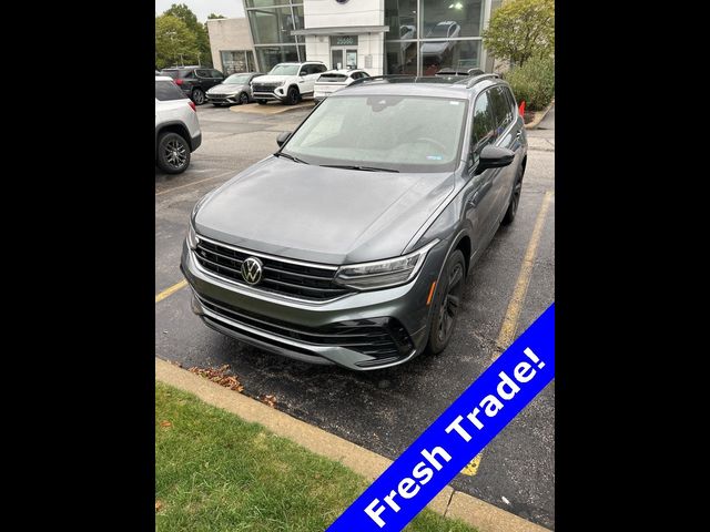 2023 Volkswagen Tiguan SE R-Line Black