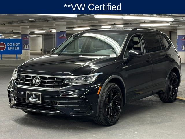 2023 Volkswagen Tiguan SE R-Line Black