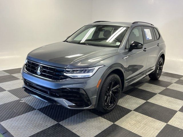 2023 Volkswagen Tiguan SE R-Line Black