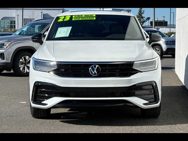 2023 Volkswagen Tiguan SE R-Line Black