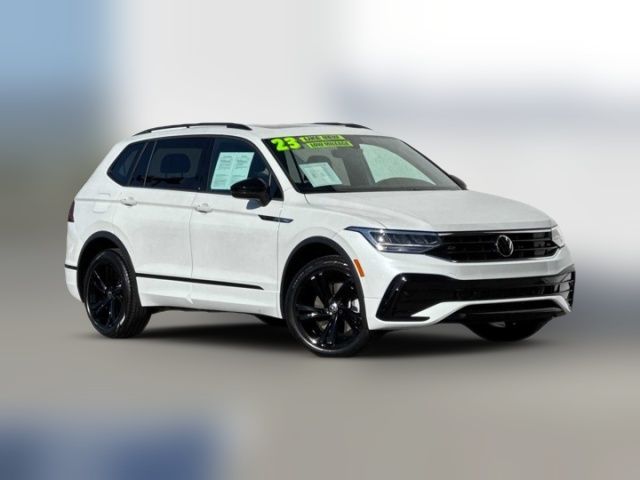2023 Volkswagen Tiguan SE R-Line Black