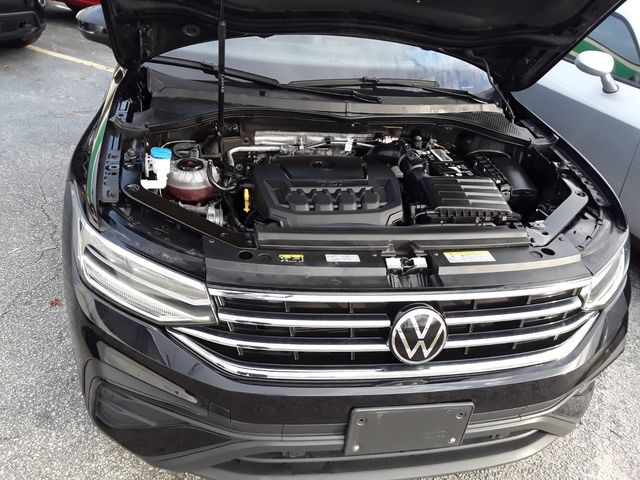 2023 Volkswagen Tiguan SE