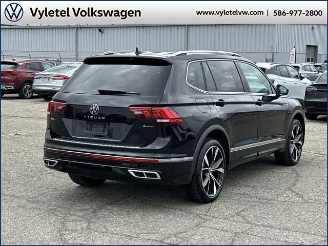 2023 Volkswagen Tiguan SEL R-Line