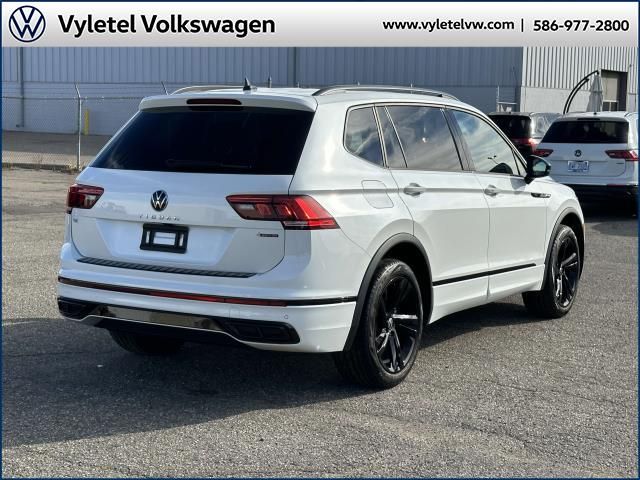 2023 Volkswagen Tiguan SE R-Line Black