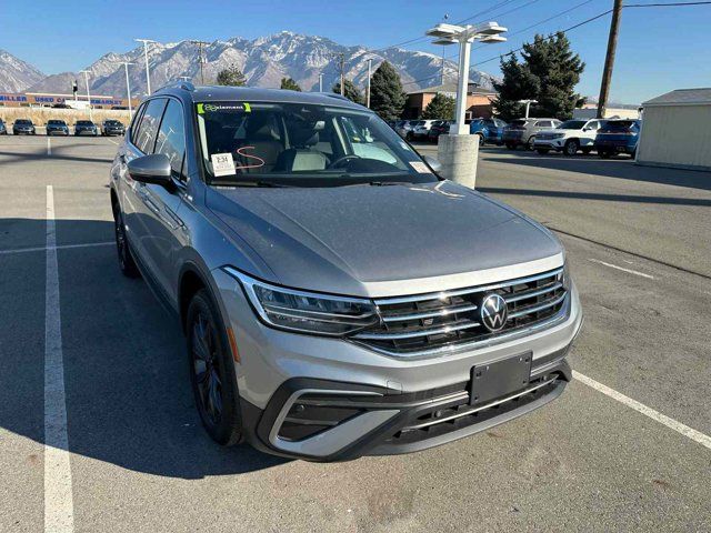 2023 Volkswagen Tiguan SE