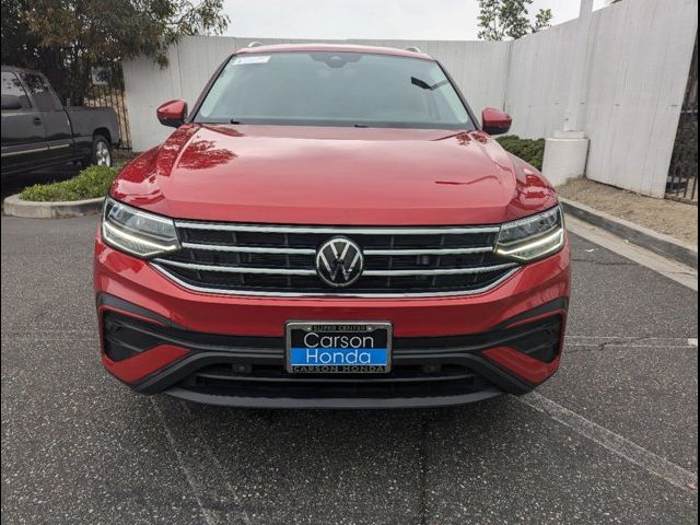 2023 Volkswagen Tiguan SE