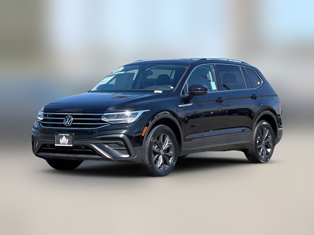 2023 Volkswagen Tiguan SE