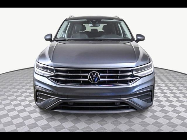 2023 Volkswagen Tiguan SE