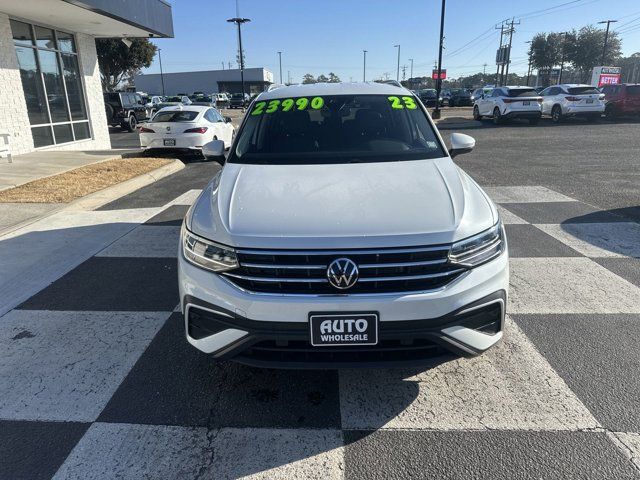 2023 Volkswagen Tiguan SE