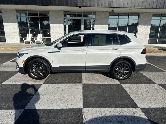 2023 Volkswagen Tiguan SE